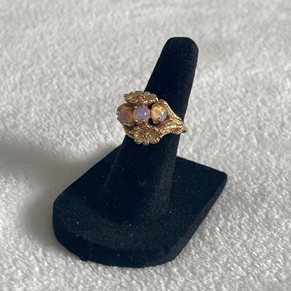 Vintage Avon Faux Opal Floral Ring